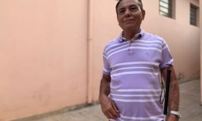 ‘Aqui aprendi a andar de cabeça erguida’ diz eleitor cego e ex-aluno que vota no Instituto São Rafael, local com maior acessibilidade em BH | Eleições 2024