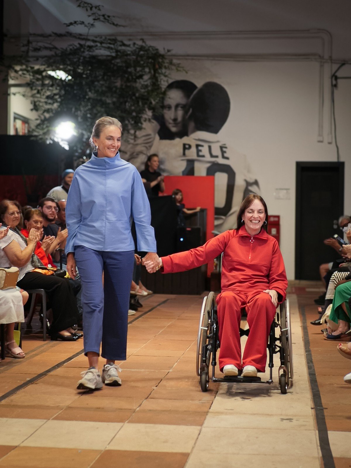 Desfile Istituto Europeo di Design celebra a diversidade com modelos 60+ | Sua Idade