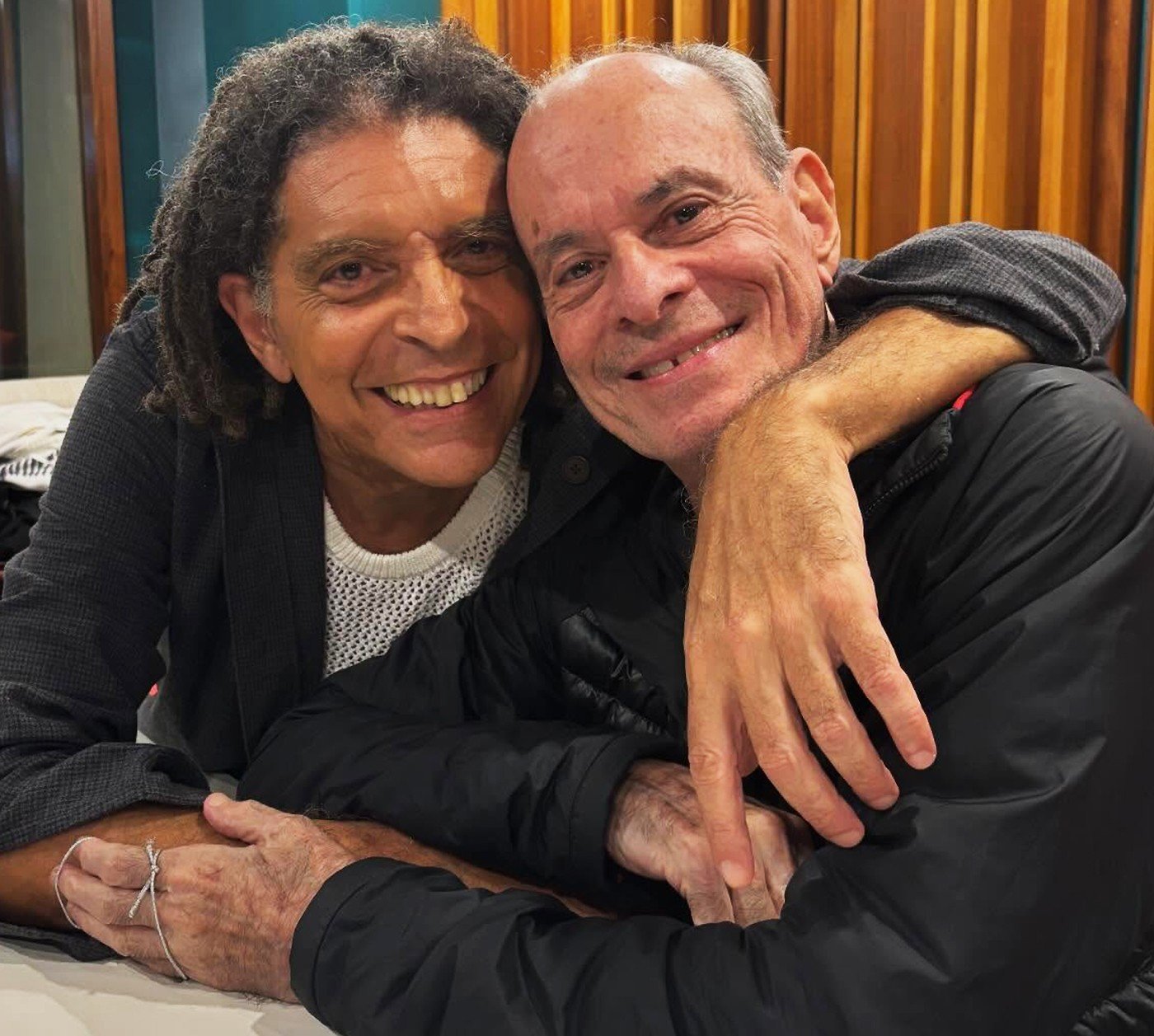 Marcos Sacramento Regrava Clássicos Afrossambas com Participações Especiais