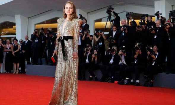 Natalie Portman Anuncia Gravidez do Terceiro Filho e Compartilha Reflexões