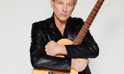 Ex-Fleetwood Mac Lindsey Buckingham Atacado por Stalker com Substância Desconhecida