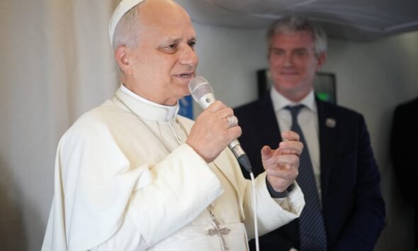 Papa Leão XIV Viraliza em Meme ‘Six Seven’: Cultura Digital e o Padre Tiktoker