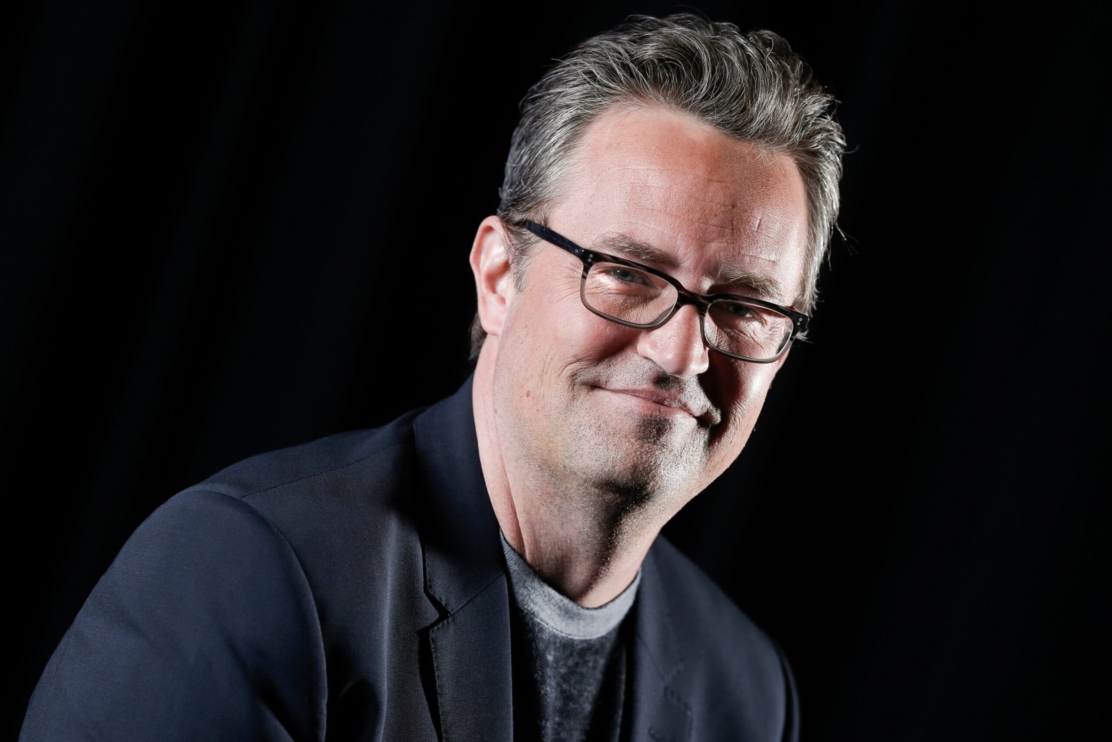 Justiça na Morte de Matthew Perry: Ex-Assistente Condenado em Caso que Chocou o Mundo das Celebridades