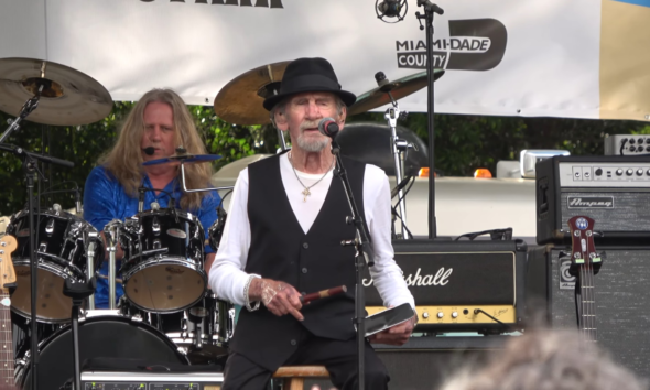 Ícone do Rock: Alex Ligertwood, Ex-Vocalista do Santana, Falece aos 79 Anos