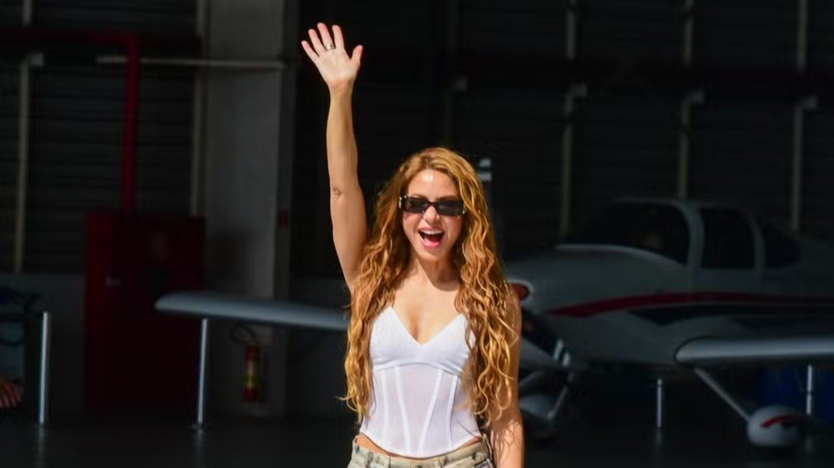 Shakira em Copacabana: Guia Essencial do Mega Show, Transmissão e Expectativas