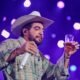 Álcool e Palco: Artistas Reavaliam Consumo e Impacto na Carreira