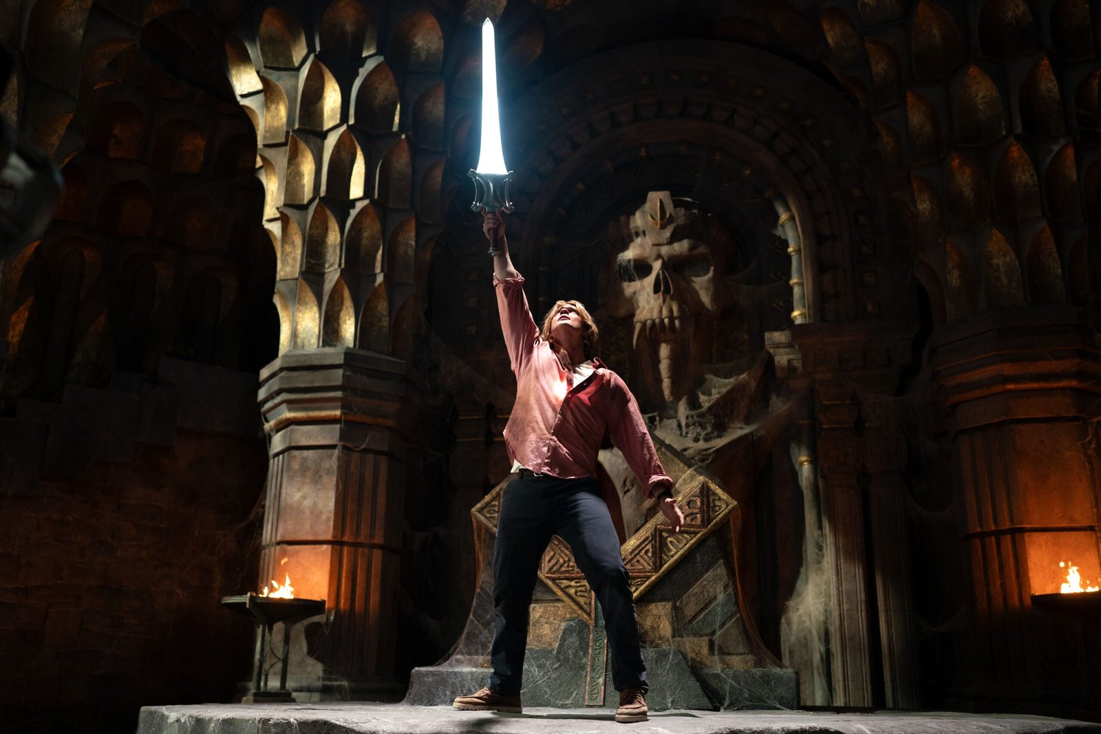 Crítica: ‘Mestres do Universo’ Resgata He-Man com Diversão e Audácia