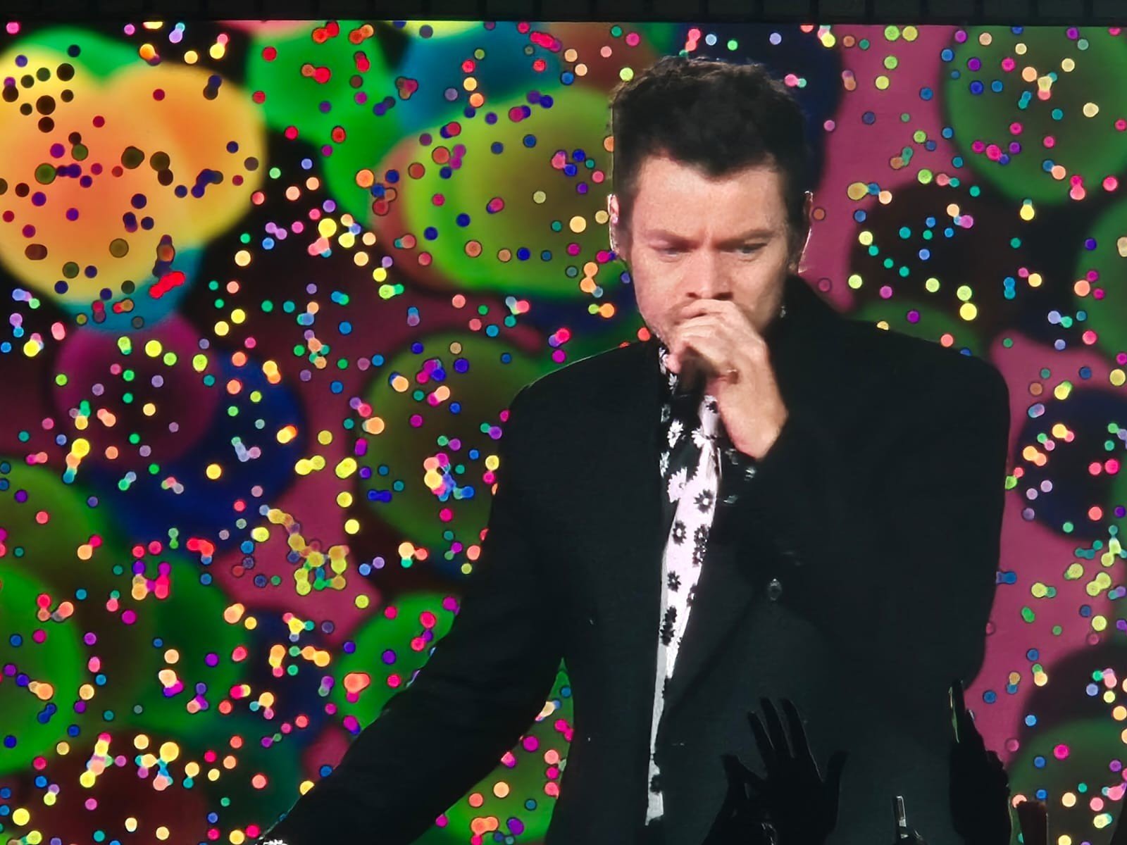 Harry Styles Brilha na Abertura da Turnê Brasileira com Show de Maturidade Artística Harry Styles Brilha na Abertura da Turnê Brasileira com Show de Maturidade Artística