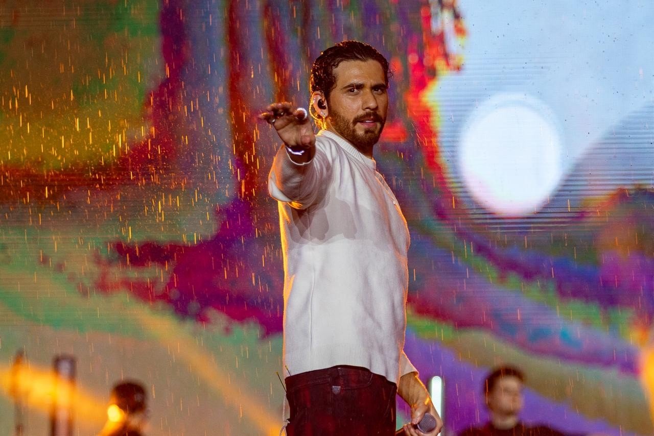 Gustavo Mioto Critica Rankings Musicais e Aposta em Carreira Internacional
