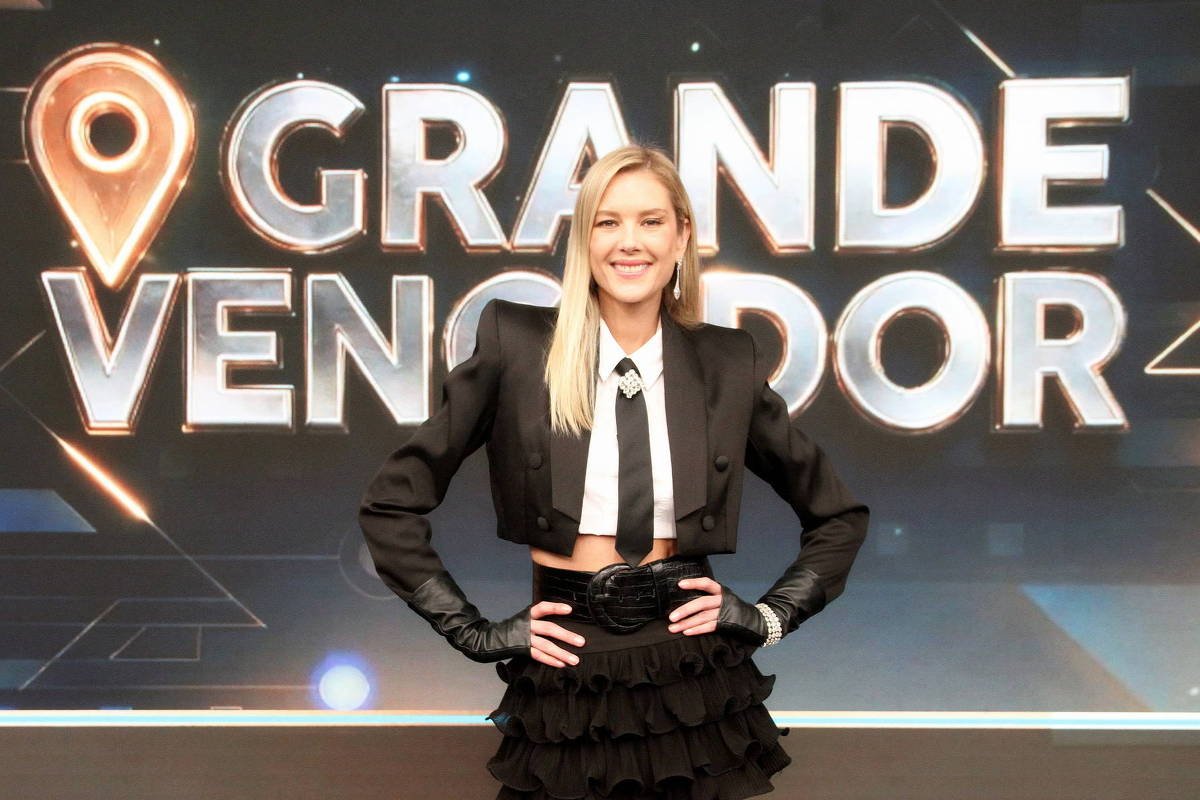 Gianne Albertoni estreia no comando de game show na RedeTV!: ‘Eu me jogo de cabeça’