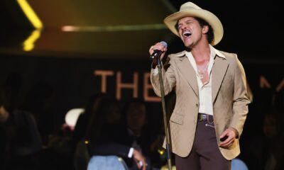Bruno Mars: O Showman Incomparável da ‘The Romantic Tour’