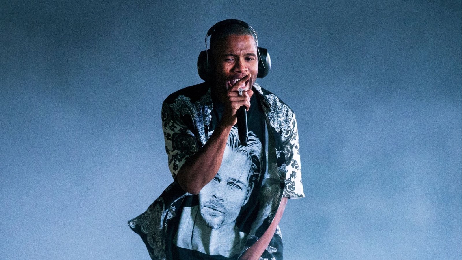 Frank Ocean: Além dos Álbuns, Uma Década de Inovação e Mistério Frank Ocean: Além dos Álbuns, Uma Década de Inovação e Mistério