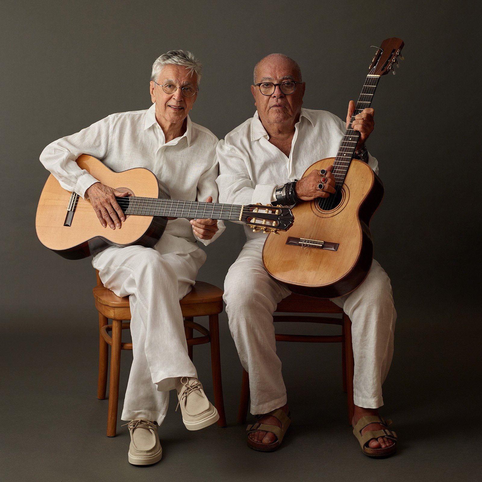 Caetano Veloso Reverencia João Gilberto em ‘João’, Novo Single de Cézar Mendes Caetano Veloso Reverencia João Gilberto em ‘João’, Novo Single de Cézar Mendes