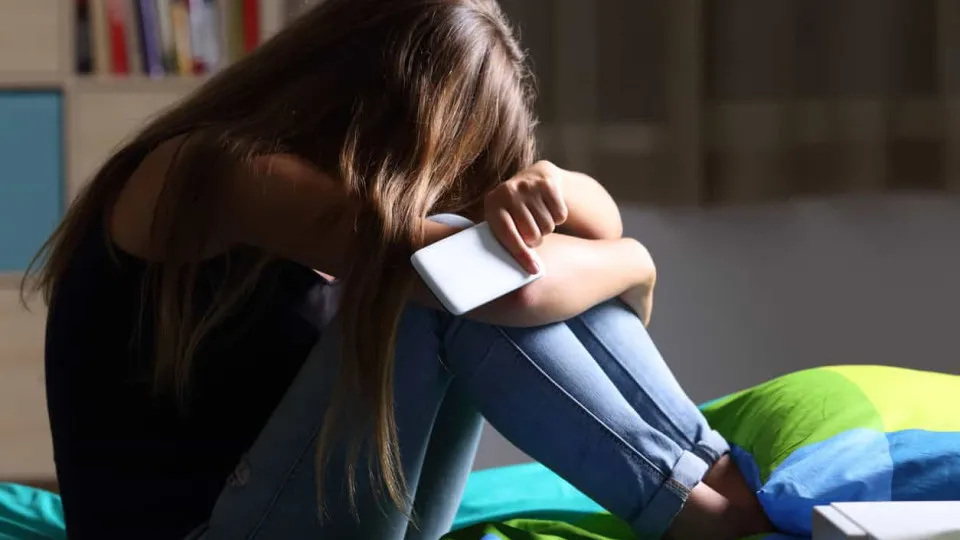 Prevenção Essencial: Sinais de Alerta para Suicídio em Crianças e Adolescentes e Como Agir