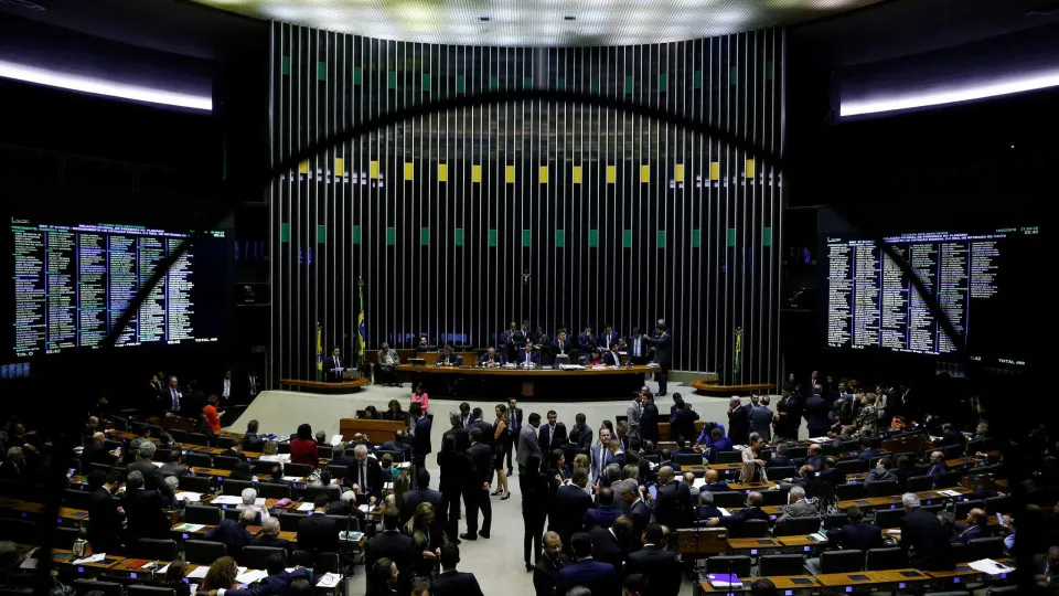 Pesquisa Datafolha: 37% Avaliam Congresso Nacional como Ruim ou Péssimo Pesquisa Datafolha: 37% Avaliam Congresso Nacional como Ruim ou Péssimo
