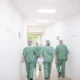 MP-SP Denuncia Falsos Médicos por Envolvimento em Oito Mortes em São Paulo