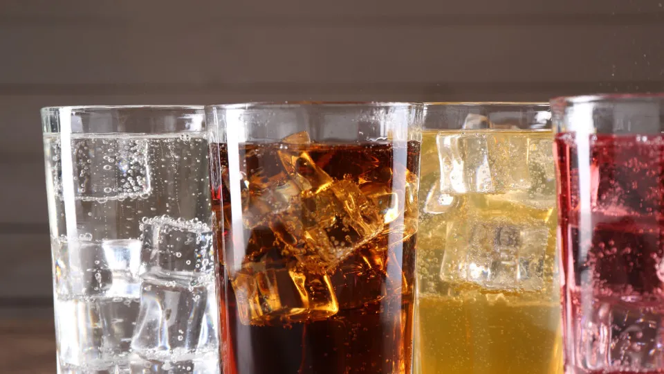Estudo Alerta: Consumo Diário de Bebidas Açucaradas Aumenta Risco de Câncer de Estômago Estudo Alerta: Consumo Diário de Bebidas Açucaradas Aumenta Risco de Câncer de Estômago