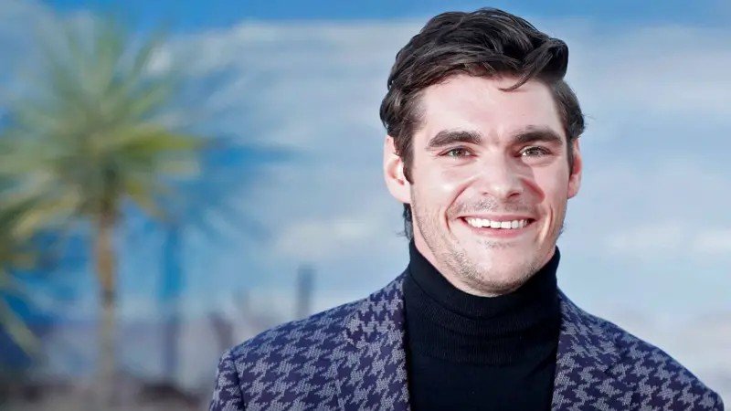O Legado de RJ Mitte: Como ‘Breaking Bad’ e sua Atuação Transformaram a Percepção da Paralisia Cerebral O Legado de RJ Mitte: Como ‘Breaking Bad’ e sua Atuação Transformaram a Percepção da Paralisia Cerebral