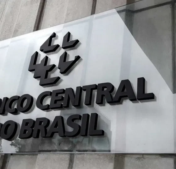 BC Anuncia Medidas Contra Superendividamento: Reflexos na Economia, Cultura e Sociedade Global