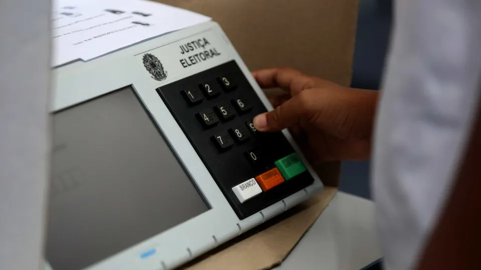 Eleições 2022: Mínimo de Votos Pós-17h Confirma Vitória de Lula por 4,43 Milhões