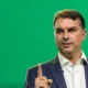 Flávio Bolsonaro Contesta Proibição de Bets pelo Governo Lula, Defendendo Segurança Jurídica e Regulamentação