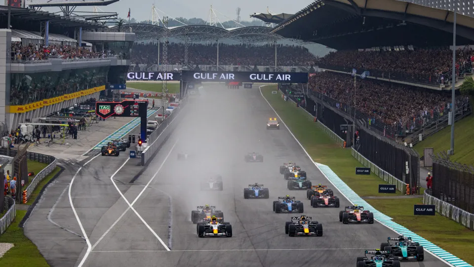 Fórmula 1 2026: GP de Singapura com Sprint – Horários e Expectativas no Circuito Noturno Fórmula 1 2026: GP de Singapura com Sprint – Horários e Expectativas no Circuito Noturno