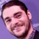 Esclarecimento Urgente: RJ Mitte, Ator de ‘Breaking Bad’, Está Vivo e Ativo