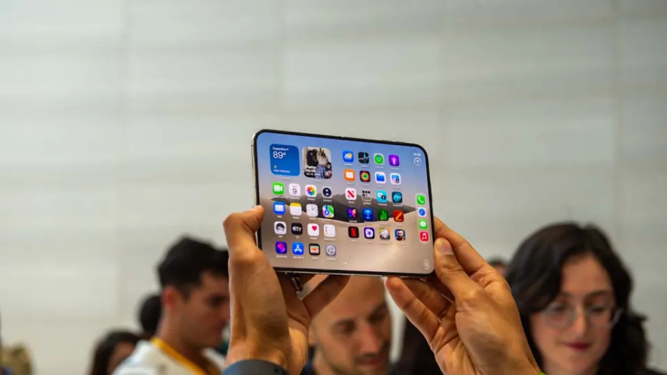 Lançamento do iPhone Duo: Análise dos Primeiros Relatos de Problemas e o Impacto no Mercado