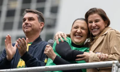 Coordenadora de Flávio Bolsonaro Propõe Substituição de Servidores por IA e Redução de Concursos