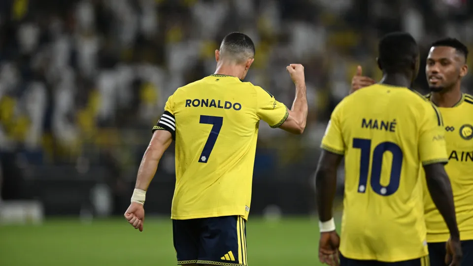 Cristiano Ronaldo: A Controvérsia do 982º Gol Desafia o Legado do Craque Cristiano Ronaldo: A Controvérsia do 982º Gol Desafia o Legado do Craque