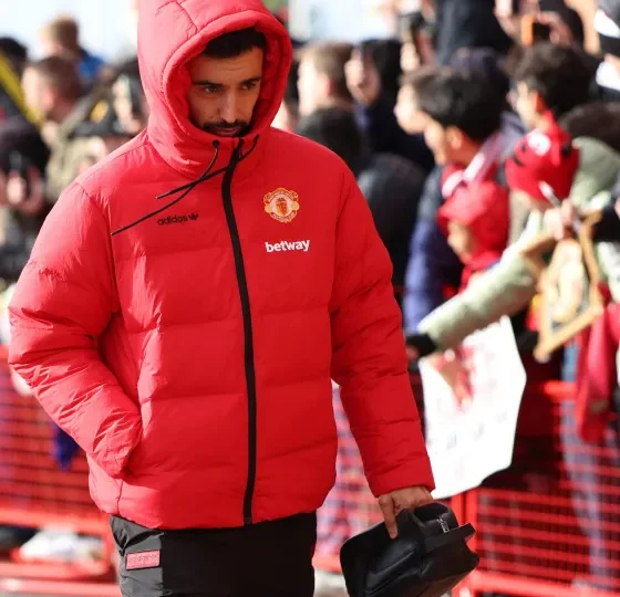 Crise no Manchester United: Gary Neville condena Bruno Fernandes por ‘apunhalar Carrick pelas costas’