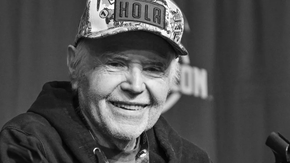 Morre Walter Koenig: O Adeus ao Eterno Pavel Chekov de ‘Star Trek’ aos 90 Anos