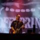 Noodles, Guitarrista do Offspring, Anuncia Afastamento Urgente dos Palcos por Saúde